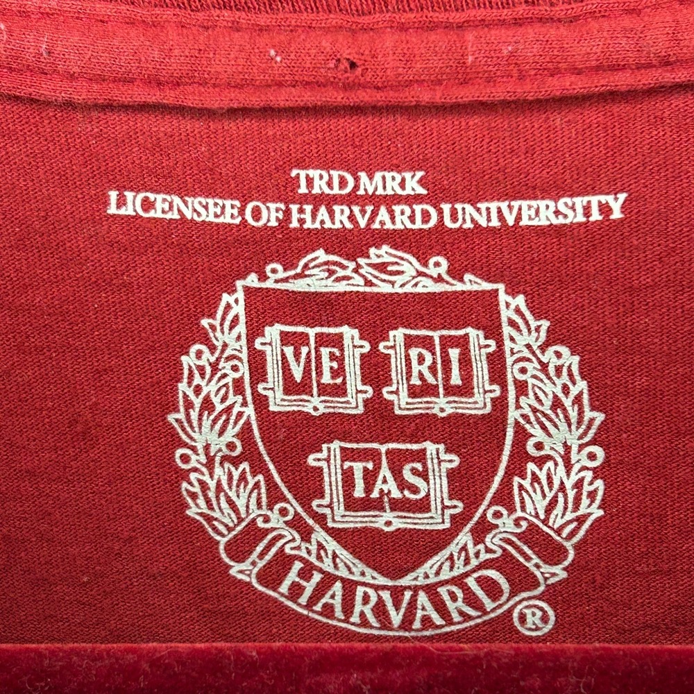 Harvard University T-Shirt M Red Distressed Graphic Cotton Collegiate Preppy - Picture 3 of 6